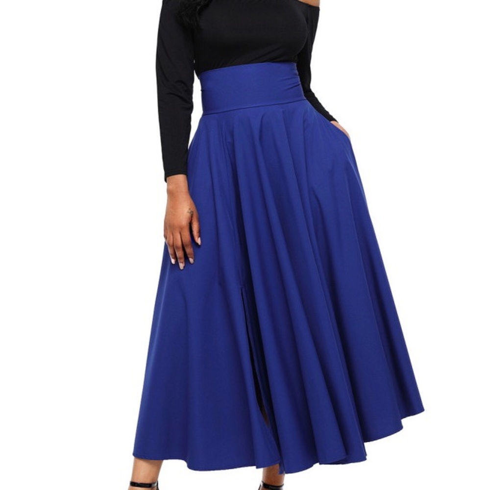 Pleated Belted Skirt